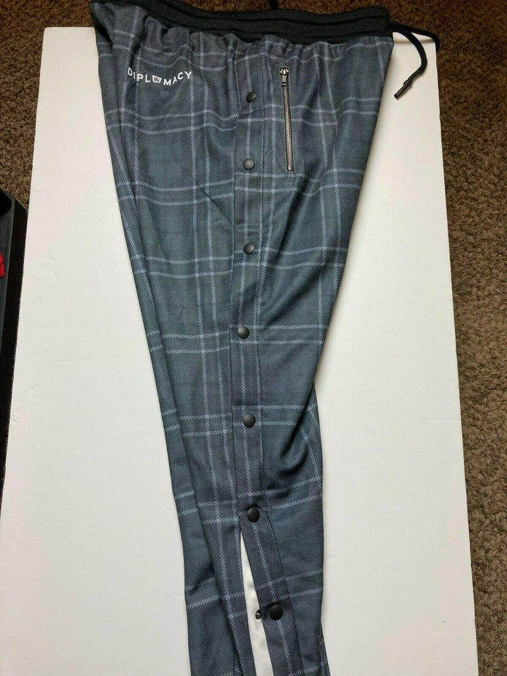 Translation missing: en.Diplomacy City Tracker Bottoms in Grey/Black- Size XL