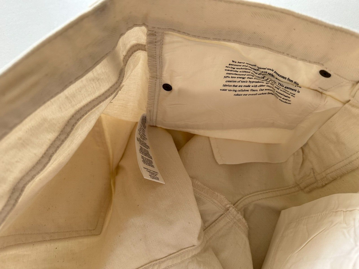 Translation missing: en.FRAME Lhomme Men's Relaxed Denim Shorts in Au Natural Grind- Size 30