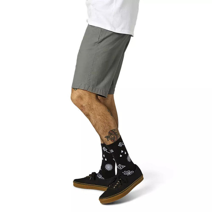 Translation missing: en.Fox Racing Men's Regular Fit Essex Shorts 2.0 in Pewter-Size 28