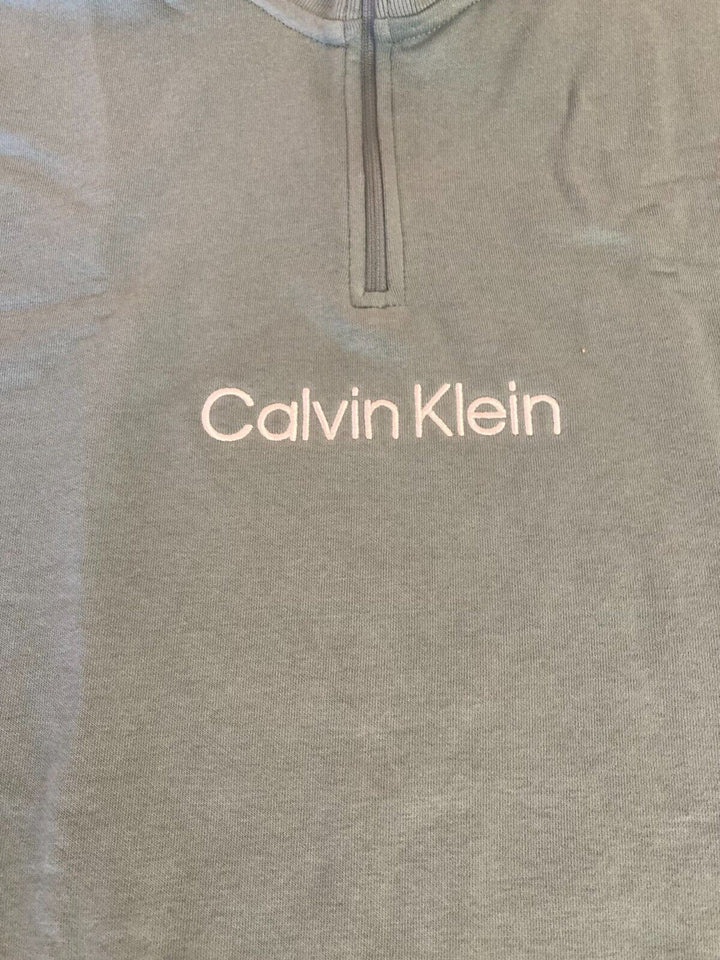 Translation missing: en.Calvin Klein Relaxed Fit Logo French Terry 1/4 Zip Sweatshirt Stormy Sea Green-M