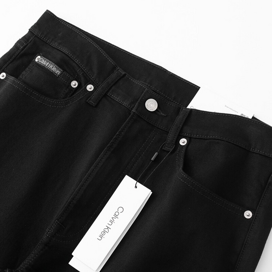 Translation missing: en.Calvin Klein Men's Standard Straight-Fit Stretch Jeans  Forever Black- 36x32