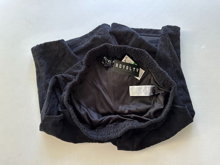 Translation missing: en.Royalty by Maluma Men's Relaxed-Fit Textured Logo 9-1/2" Terry Shorts Black-XL