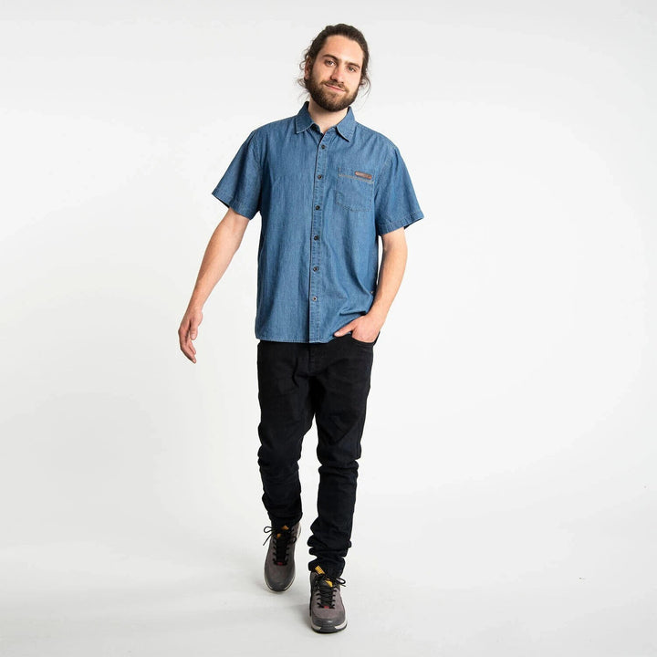 Translation missing: en.Caterpillar Men's Foundation Short-Sleeve Denim Shirt in Stone Blue-Small