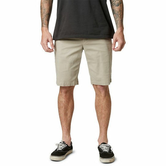 Translation missing: en.Fox Racing Men's Regular Fit Essex Shorts 2.0 in Sand-Size 28
