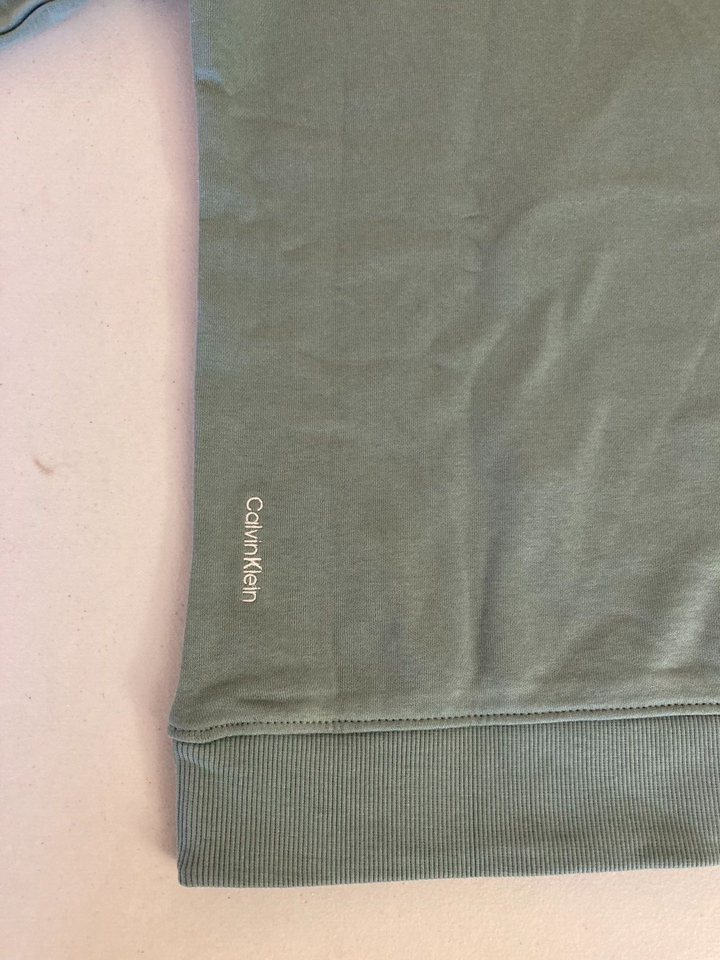 Translation missing: en.Calvin Klein Relaxed Fit Logo French Terry 1/4 Zip Sweatshirt Stormy Sea Green-M