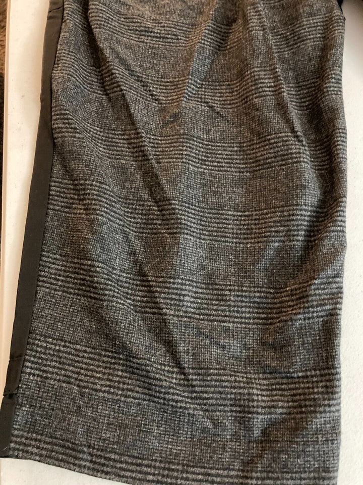 Translation missing: en.ZUCCa 7 GROSGRAIN COMBINATION Drop Crotch Cropped Pleated Trousers Grey-Small