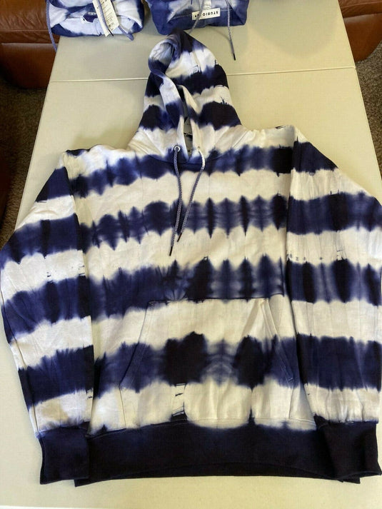Translation missing: en.Studio 189 Men's Mizuho Cotton Blend Hand Batik Hoodie in Navy/White-Small