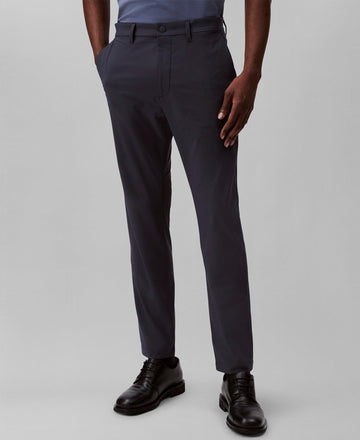 Translation missing: en.Calvin Klein Mens Slim-Fit Stretch Wrinkle-Resistant Tech Pants India Ink-34/29