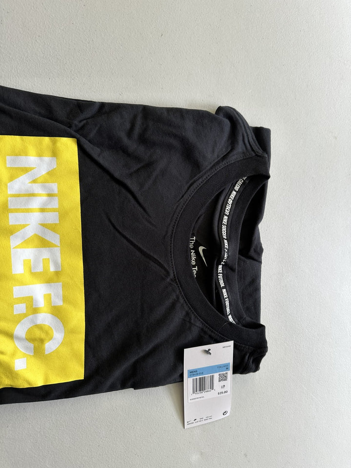 Translation missing: en.Nike Mens FC Soccer Block Logo Graphic T-Shirt in Black/Gold- Medium