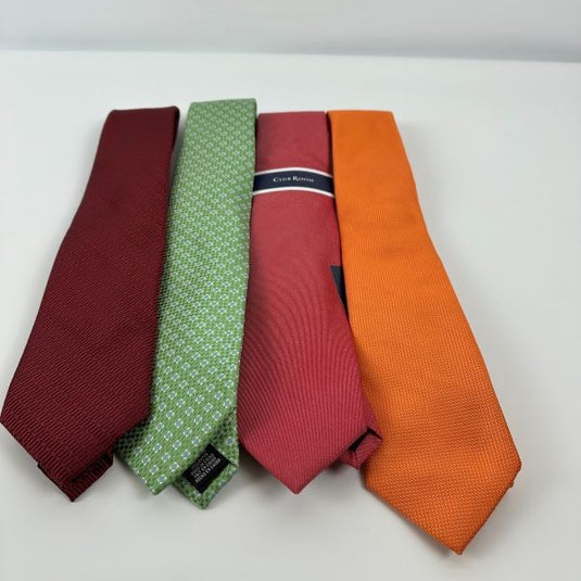 Translation missing: en.Club Room &amp; Perry Ellis Mens lot of 4 Polyester Ties in Assorted Colors-O/S